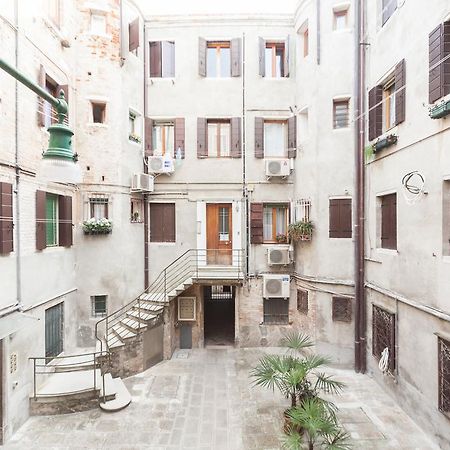 Campiello Chiesa, Venezia By Short Holidays Экстерьер фото