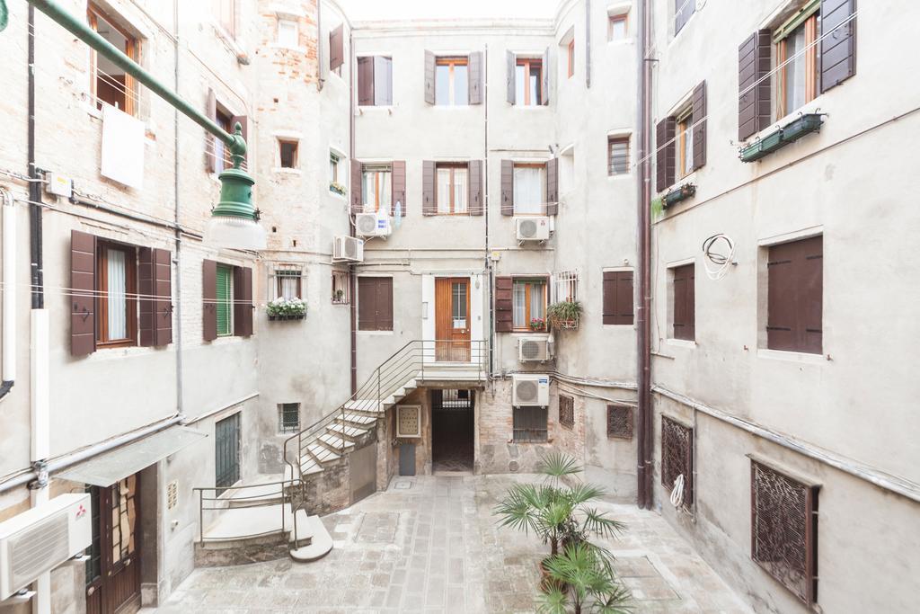 Campiello Chiesa, Venezia By Short Holidays Экстерьер фото